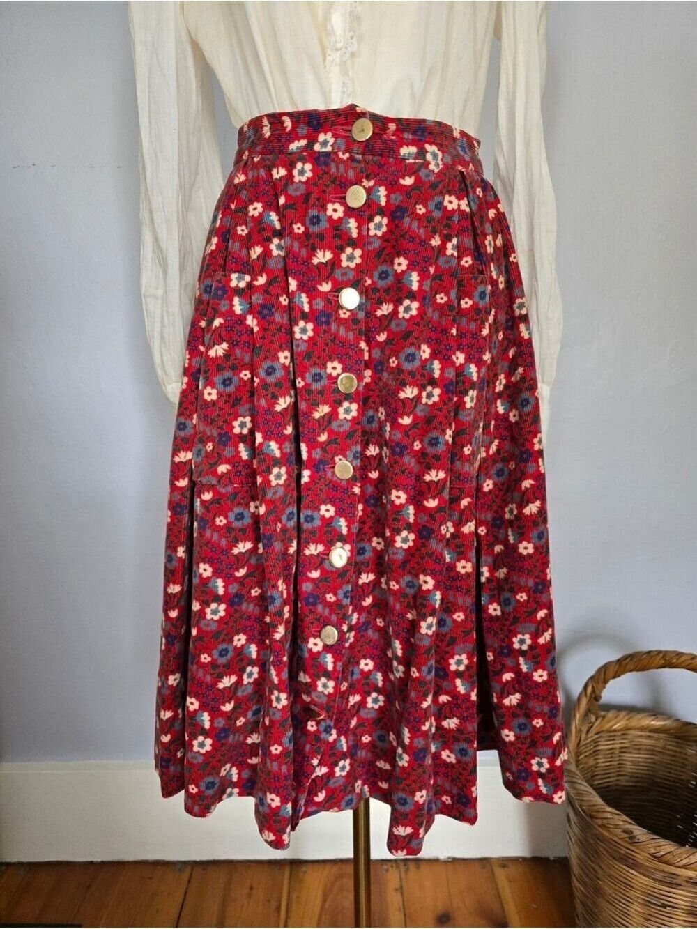 Vintage Button Front Red Floral A-Line Corduroy Skirt with Front Pockets